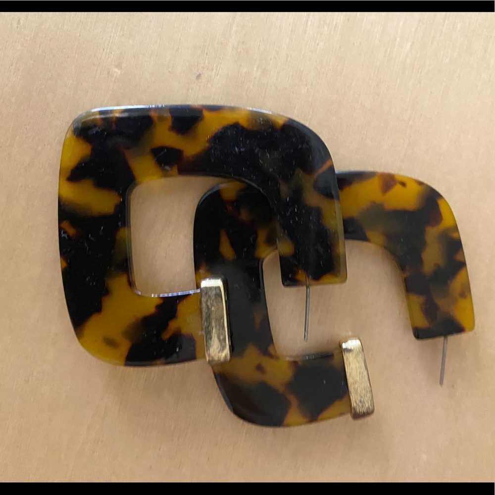 Tortoise shell earrings